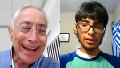 profesor insulta a su alumno con Asperger en una clase online