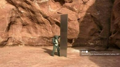Misterioso "obelisco" descubierto en desierto de EEUU dispara teorías