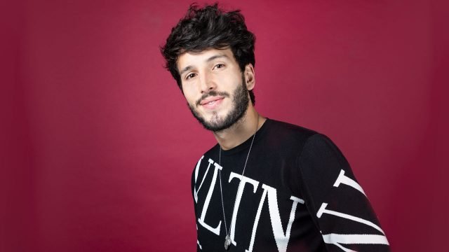 Sebastián Yatra protagoniza primera serie musical de Netflix