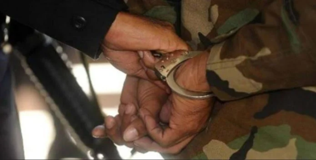 militares detenidos