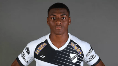 Efmamj Jasond González, jugador colombiano del All Boys