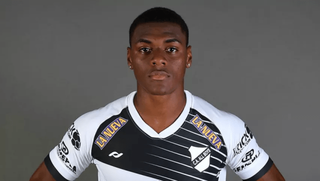 Efmamj Jasond González, jugador colombiano del All Boys