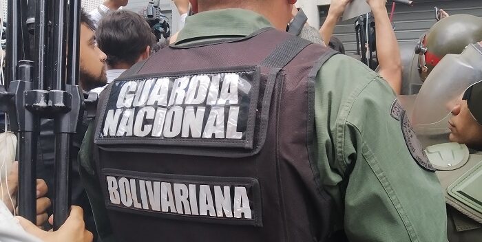 Un coronel de la GNB y 4 civiles arrestados por supuesto tráfico de personas