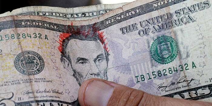dolar desgastado