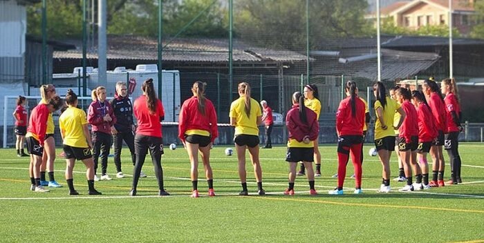 vinotinto femenina