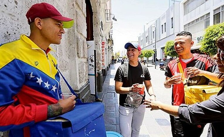 venezolanos en peru