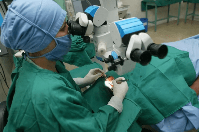 operacion de ojos