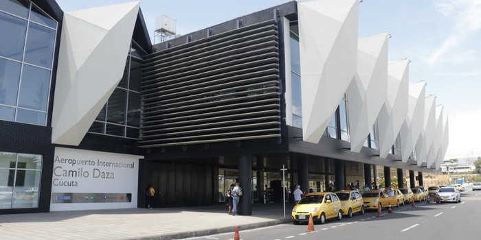 aeropuerto camilo daza