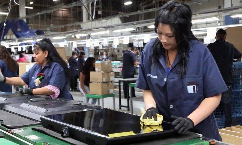 mujeres trabajando