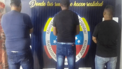 policias detenidos